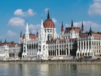 Donaumetropolen an Bord der MS VistaMilla 